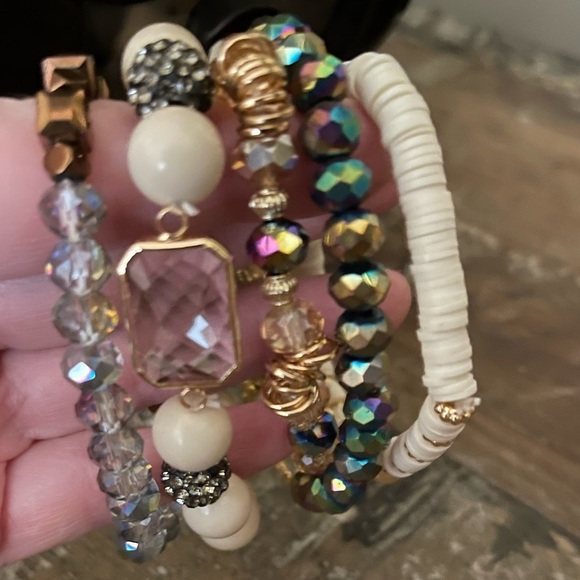 Multicolor 5-Strand Bracelet Set - Picture 4 of 4